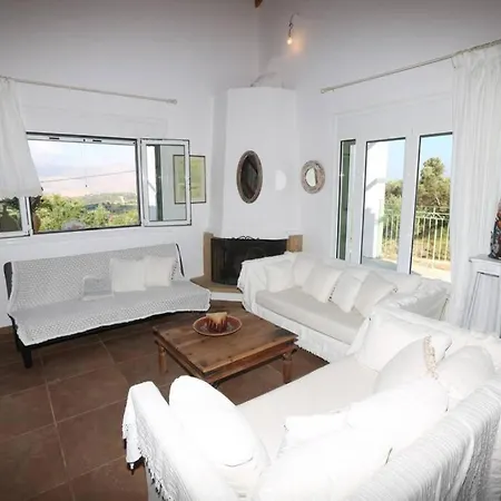 Kalamakia House-stylish Near Petani Beach Holiday home Lixouri
