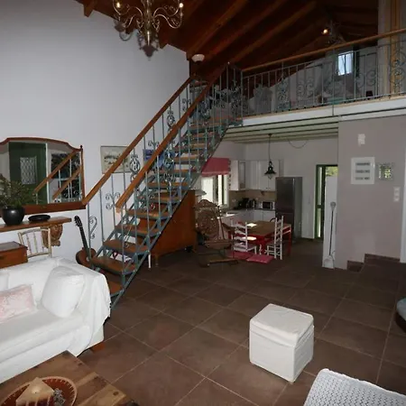 Holiday home Kalamakia House-stylish Near Petani Beach